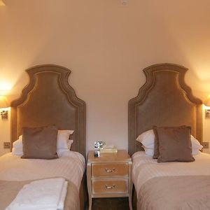 Classic Twin Room